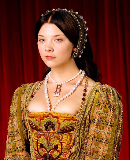 Natalie_Dormer_as_Anne_Boleyn.jpg