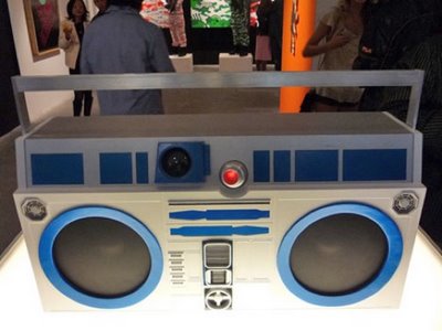 r2d2ghettoblaster.jpg